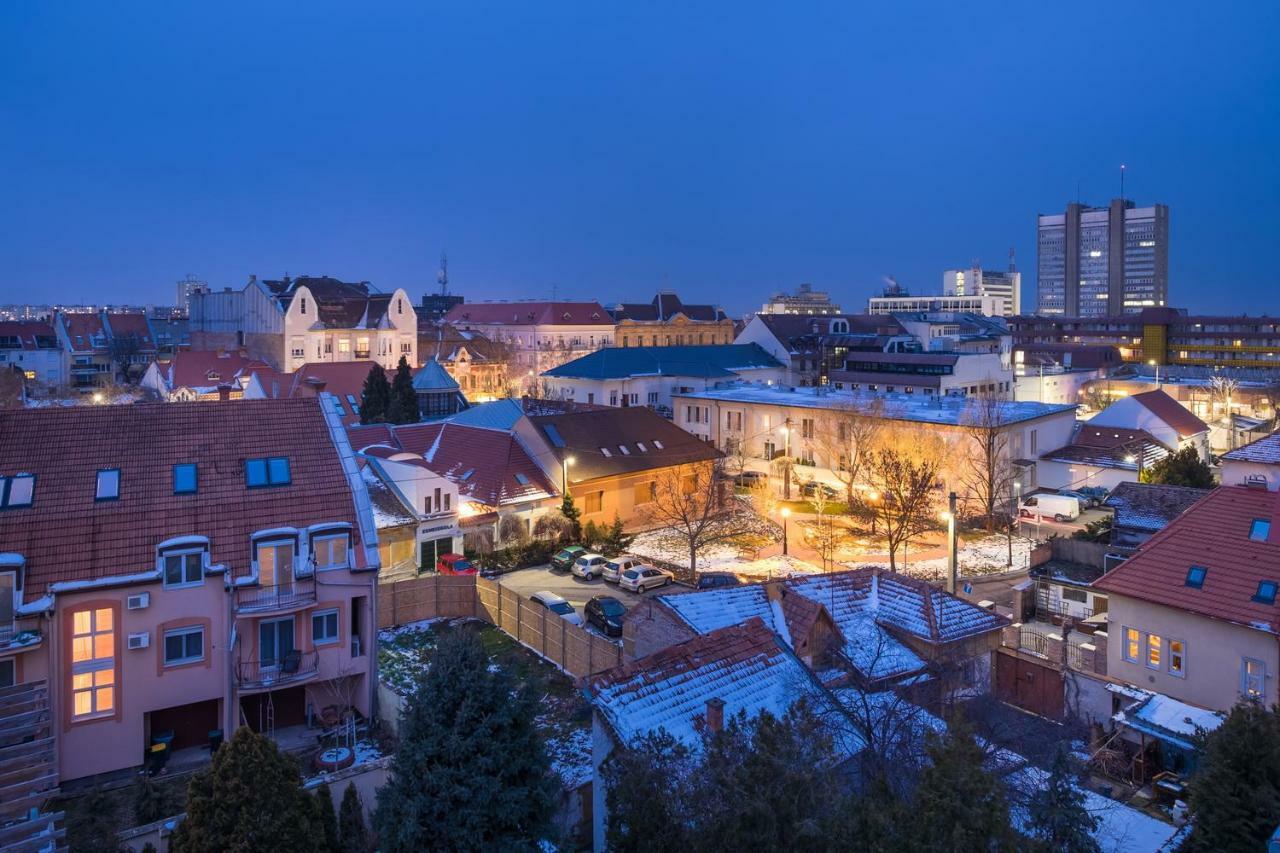 Semiramis Business Hotel Szolnok Buitenkant foto